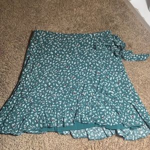 Abercrombie and Fitch Floral Wrap Skirt size small